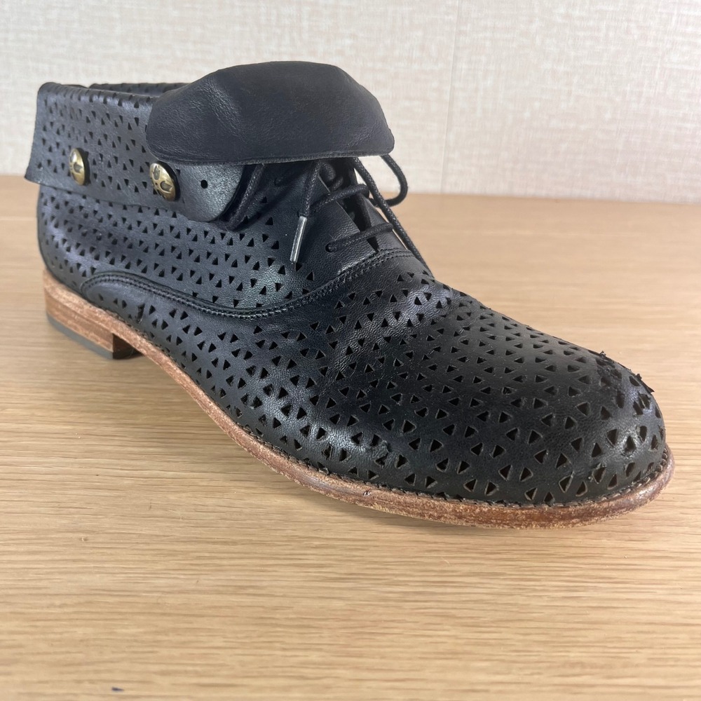 Patricia Nash Black Leather Laser Cut Ankle Boots Boho Artisan Lace Up 9.5